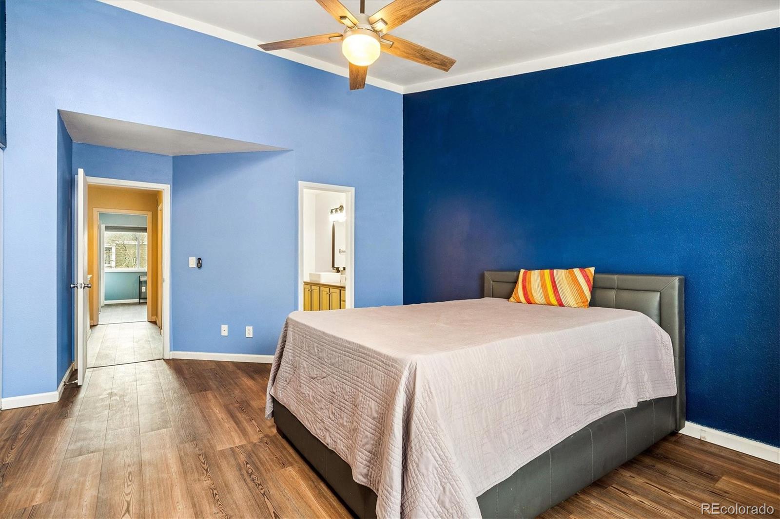 MLS Image #13 for 7476 e arkansas avenue 39-02,denver, Colorado