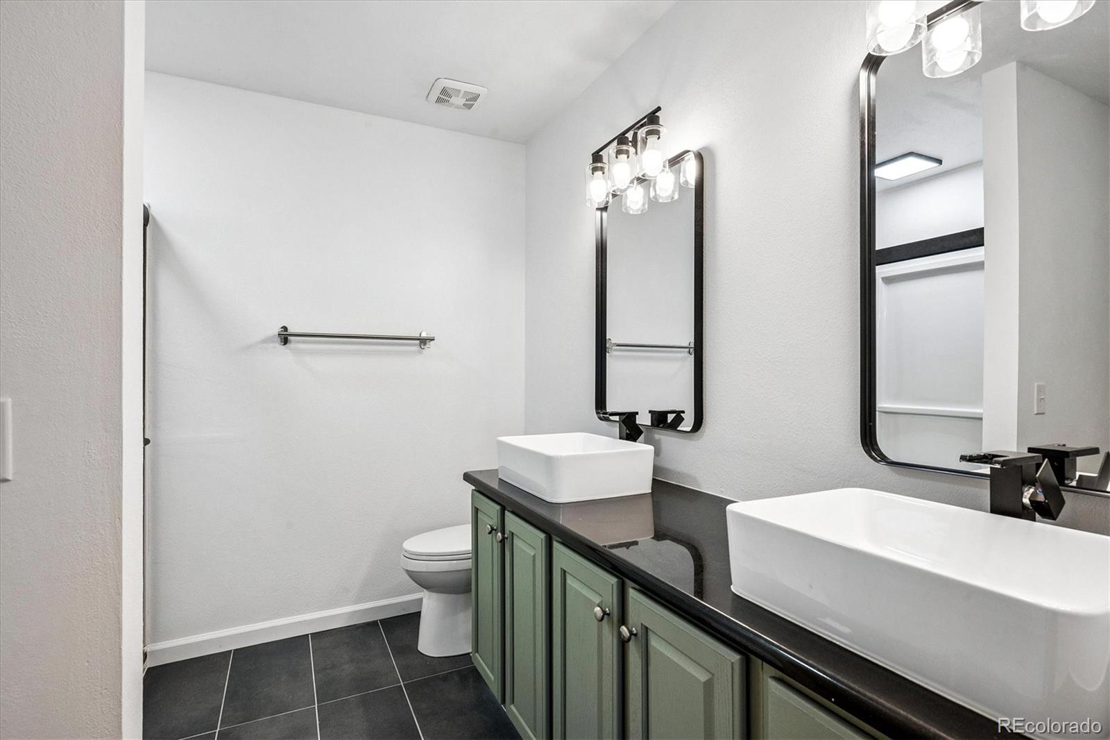 MLS Image #14 for 7476 e arkansas avenue 39-02,denver, Colorado