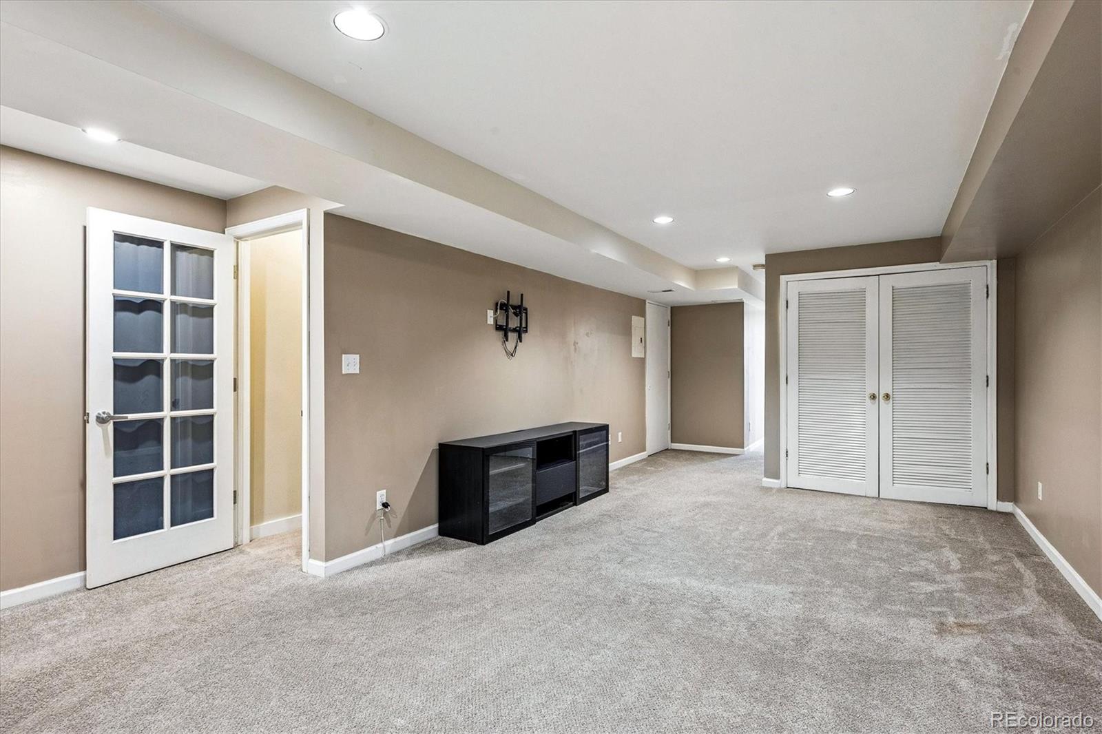 MLS Image #19 for 7476 e arkansas avenue 39-02,denver, Colorado