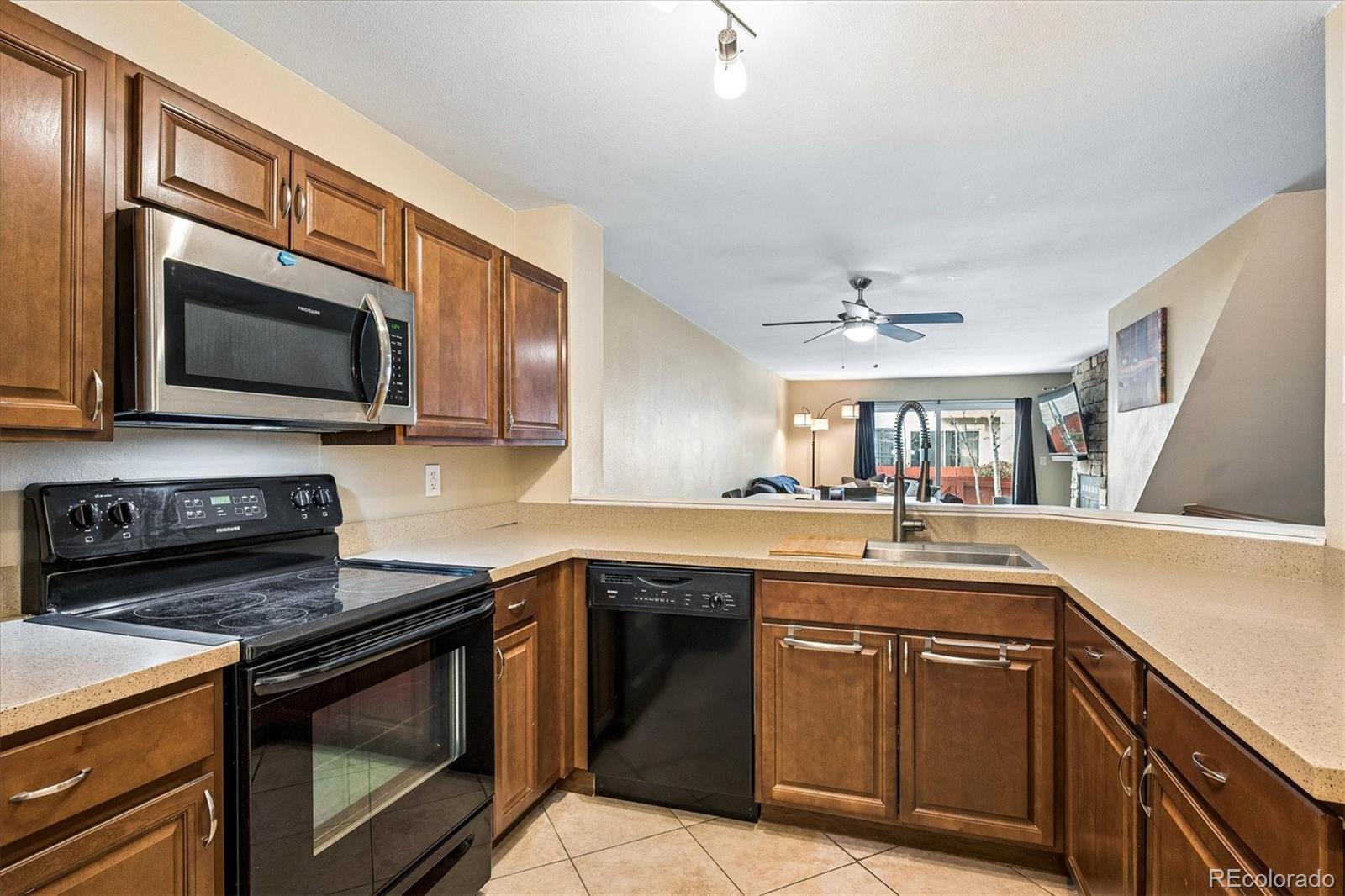 MLS Image #3 for 7476 e arkansas avenue 39-02,denver, Colorado