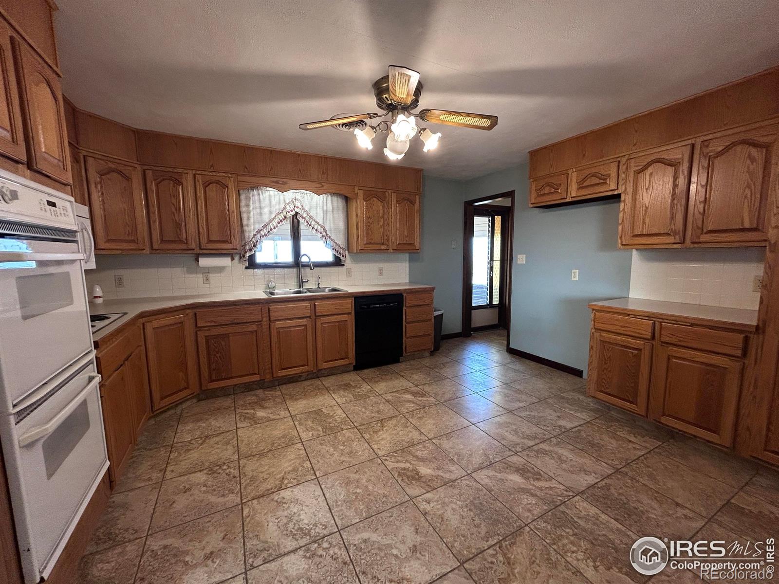 MLS Image #3 for 19023  county road 3 ,wiggins, Colorado