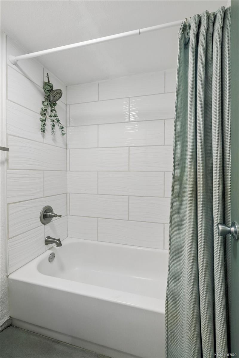 MLS Image #11 for 1125 n washington street 503,denver, Colorado