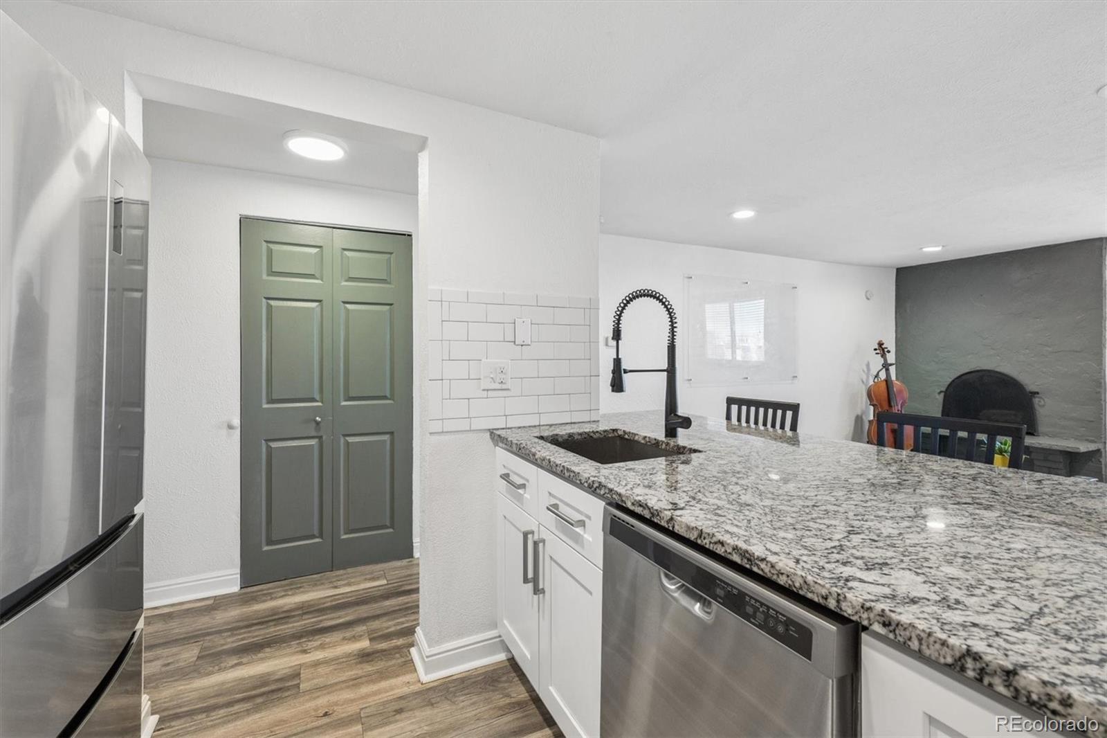 MLS Image #4 for 1125 n washington street 503,denver, Colorado