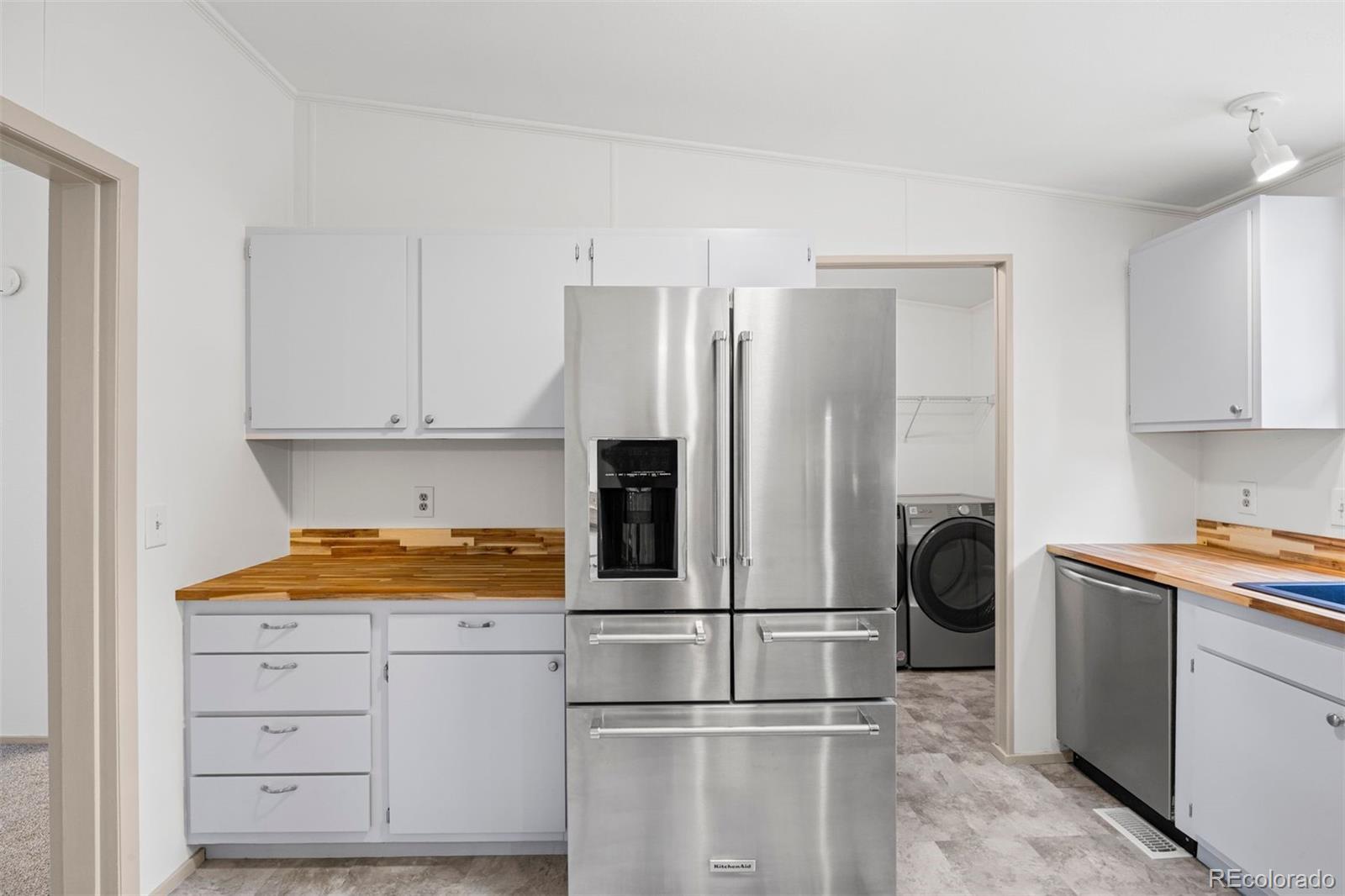 MLS Image #11 for 8646 s carr street,littleton, Colorado
