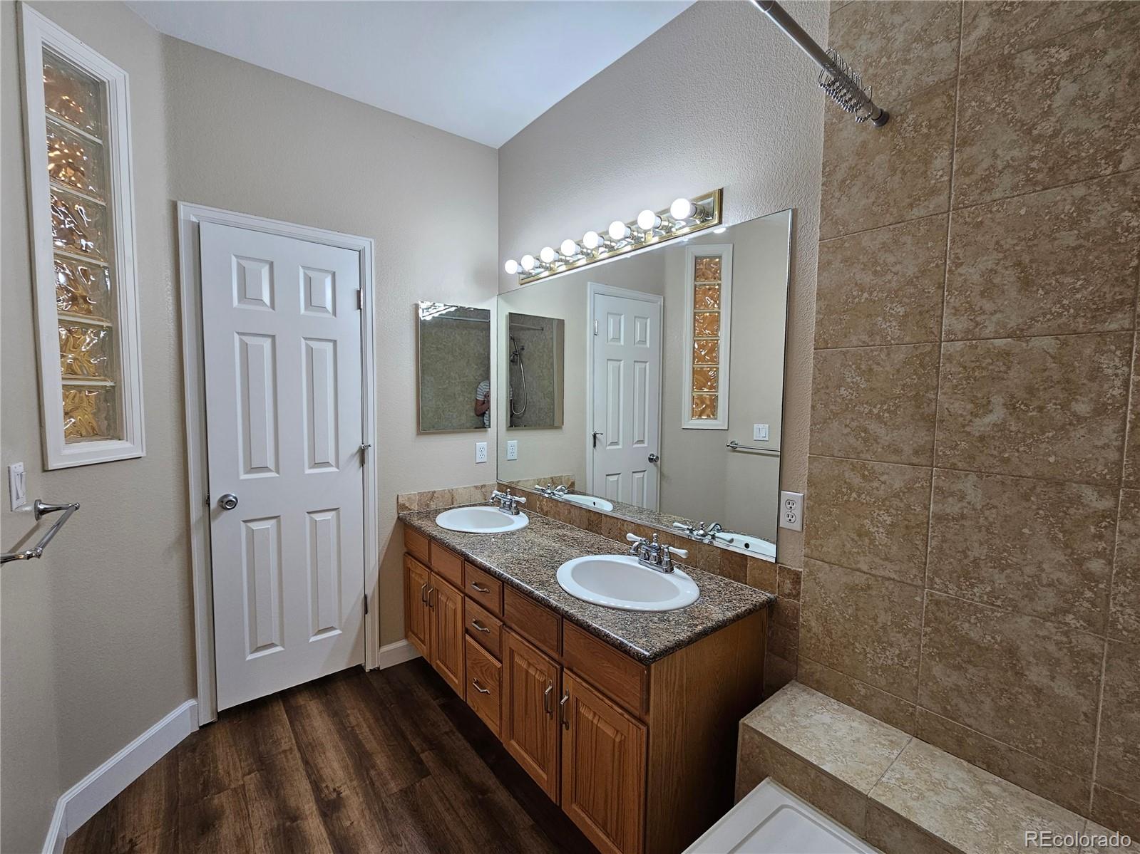 MLS Image #10 for 21  woodland circle,highlands ranch, Colorado