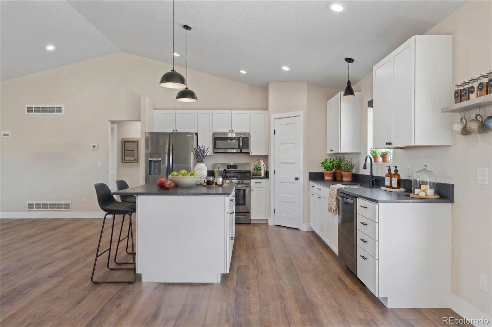 MLS Image #10 for 1154 e laramie avenue,pueblo west, Colorado