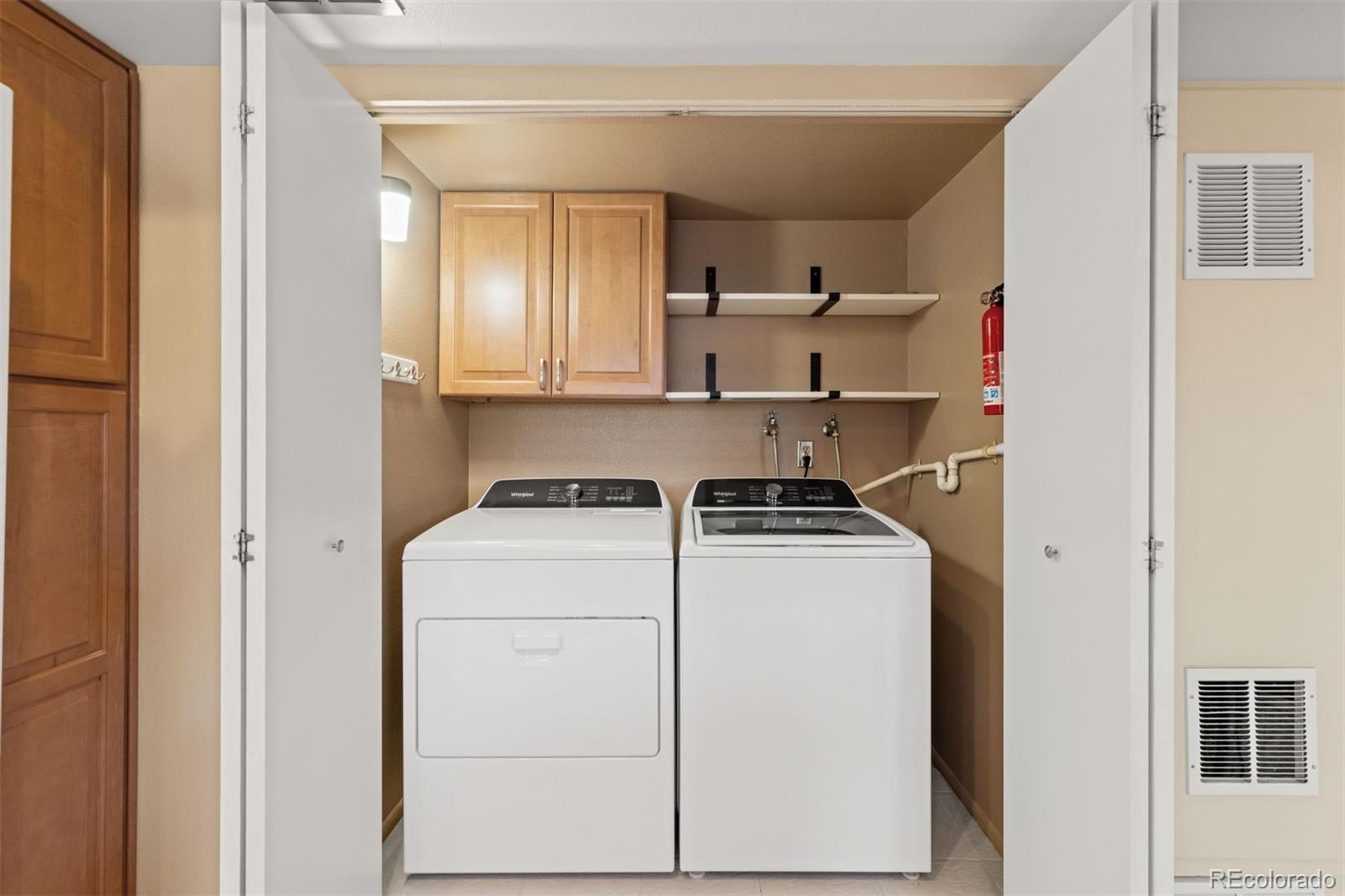 MLS Image #13 for 9051 e nassau avenue,denver, Colorado