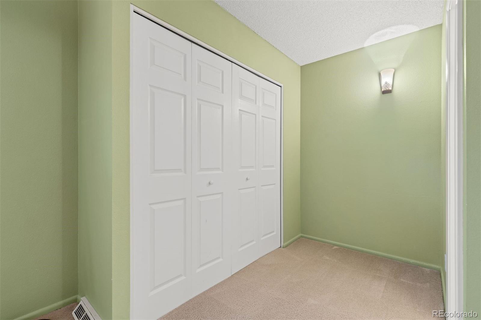 MLS Image #18 for 9051 e nassau avenue,denver, Colorado
