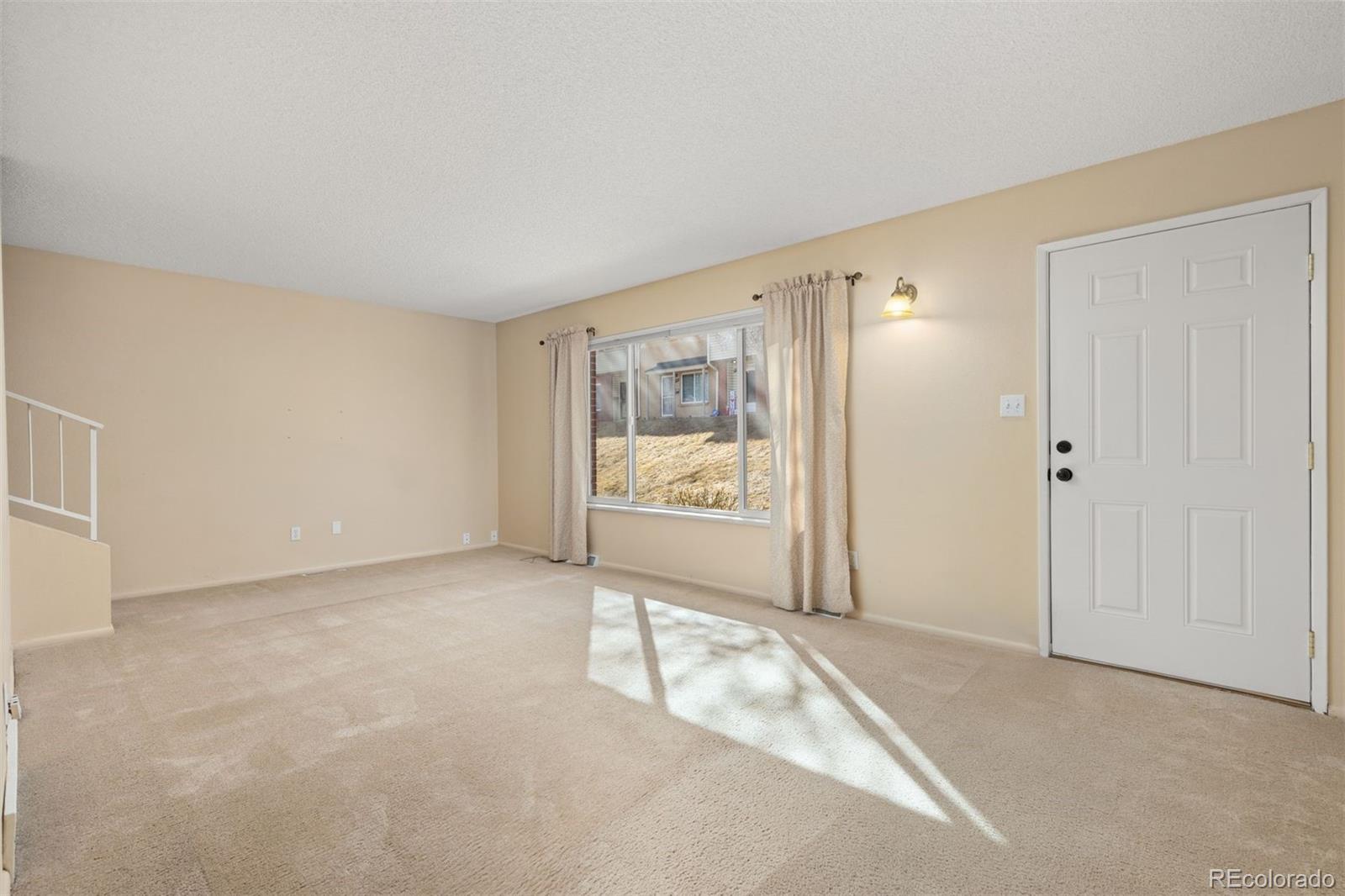 MLS Image #7 for 9051 e nassau avenue,denver, Colorado