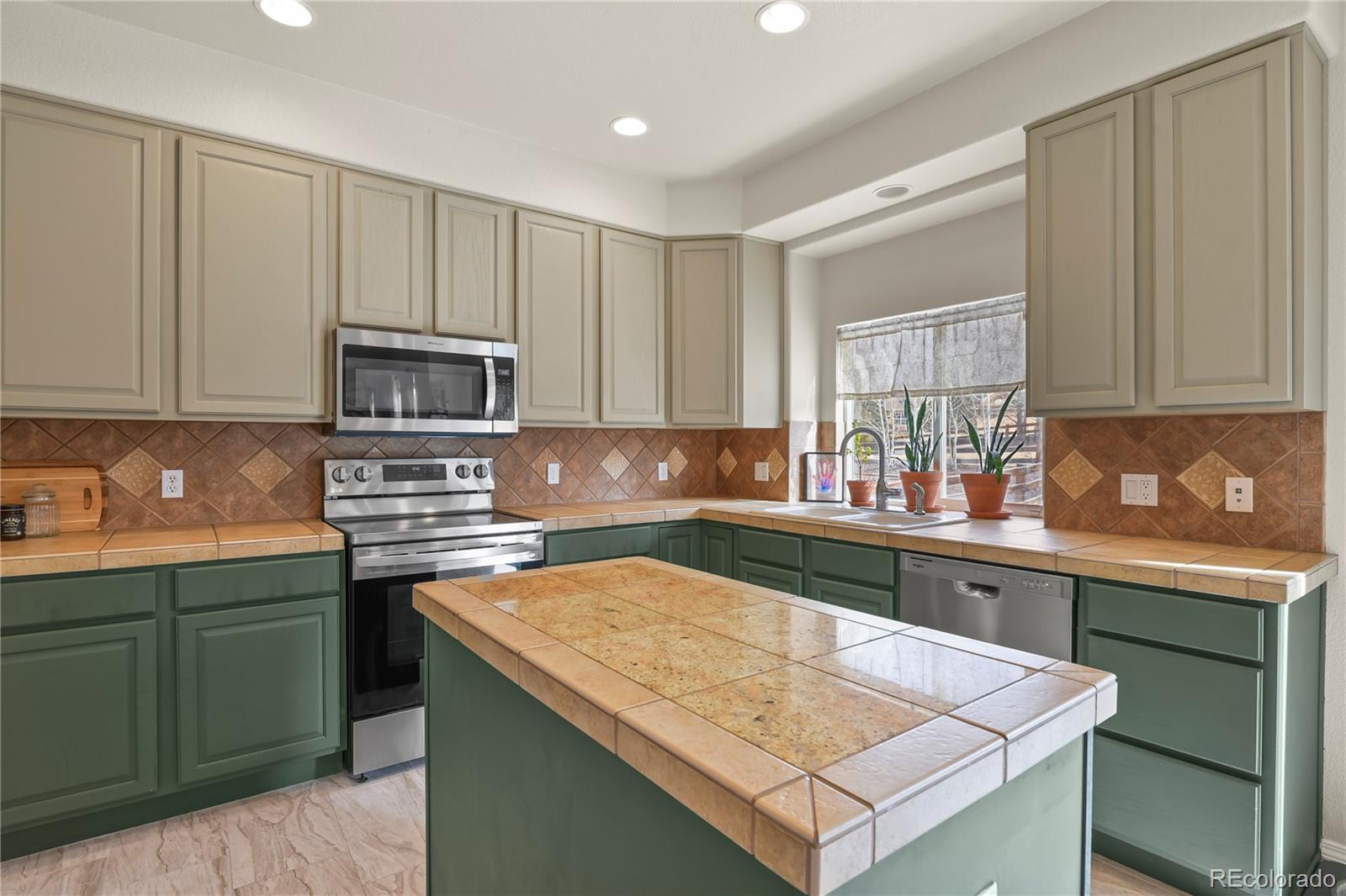 MLS Image #11 for 16273  windsor creek drive,monument, Colorado