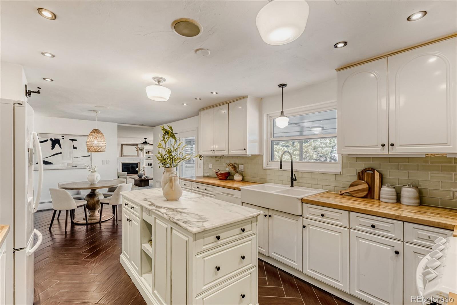 MLS Image #10 for 8709 e kenyon avenue,denver, Colorado