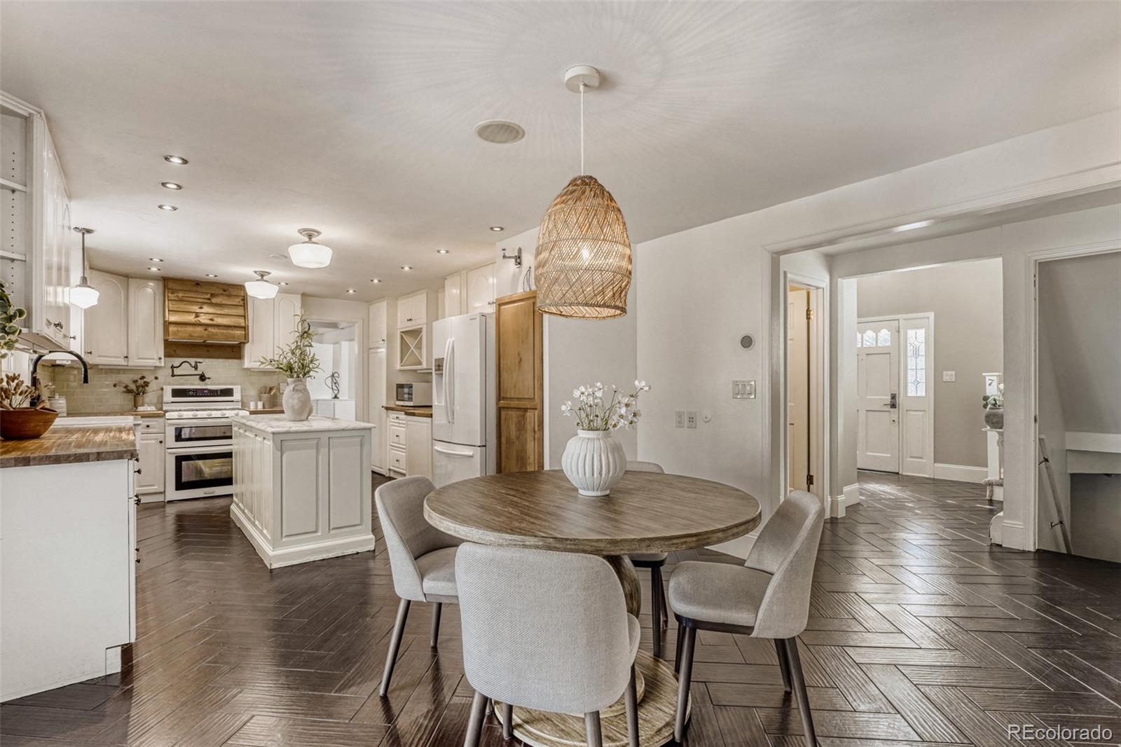MLS Image #12 for 8709 e kenyon avenue,denver, Colorado