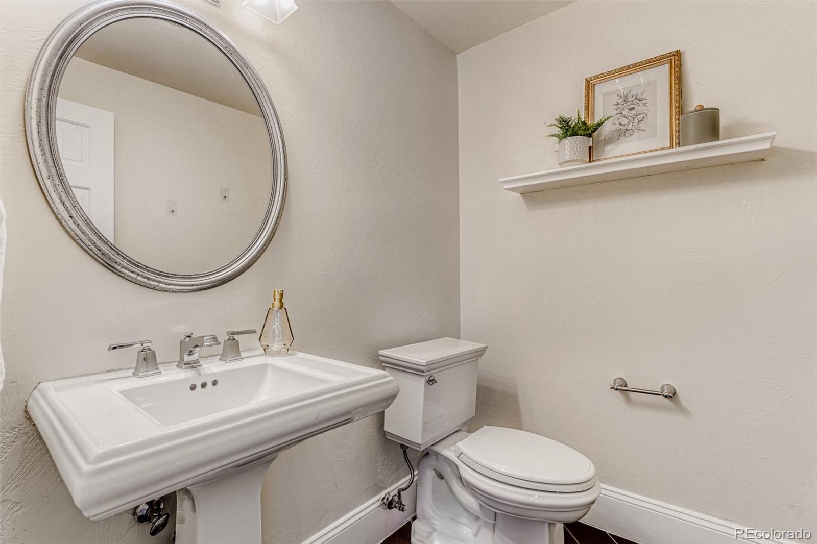 MLS Image #16 for 8709 e kenyon avenue,denver, Colorado