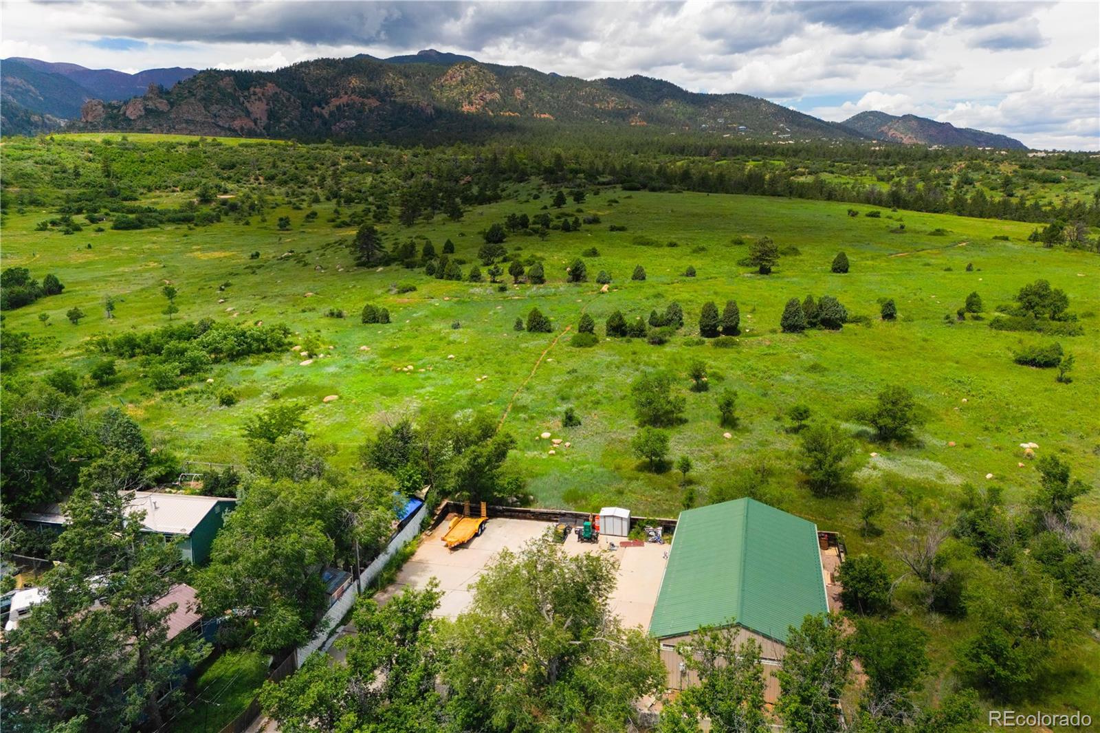 MLS Image #2 for 1414  cheyenne boulevard,colorado springs, Colorado