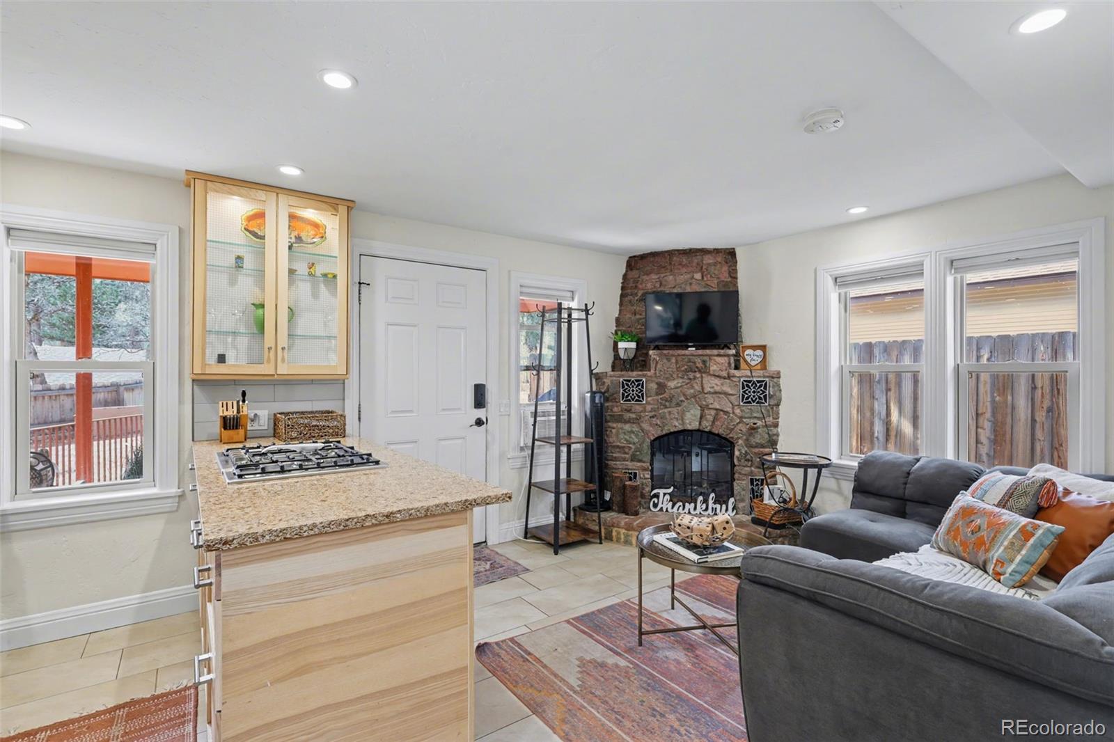 MLS Image #4 for 1702-1/2 w cheyenne road,colorado springs, Colorado