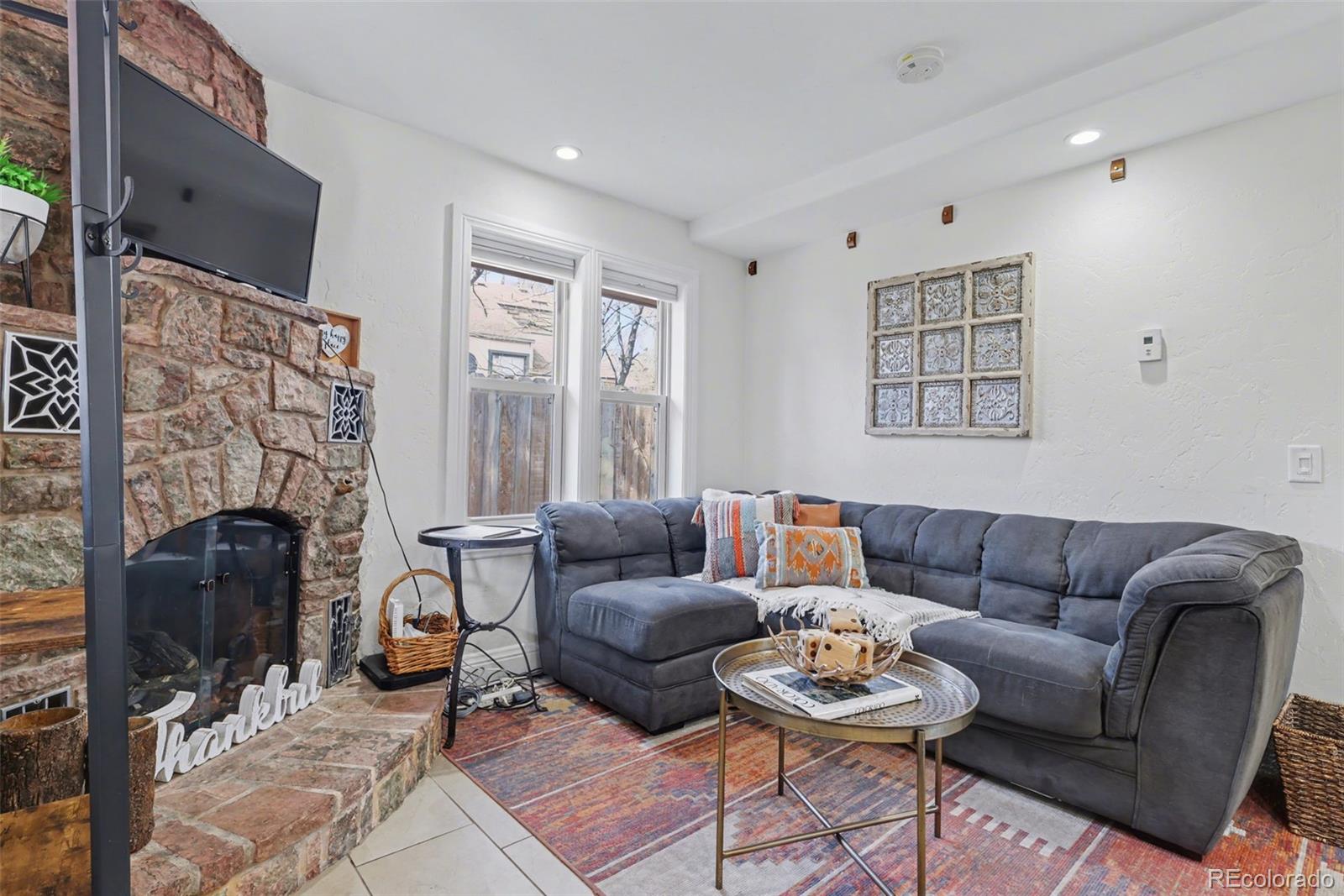 MLS Image #5 for 1702-1/2 w cheyenne road,colorado springs, Colorado