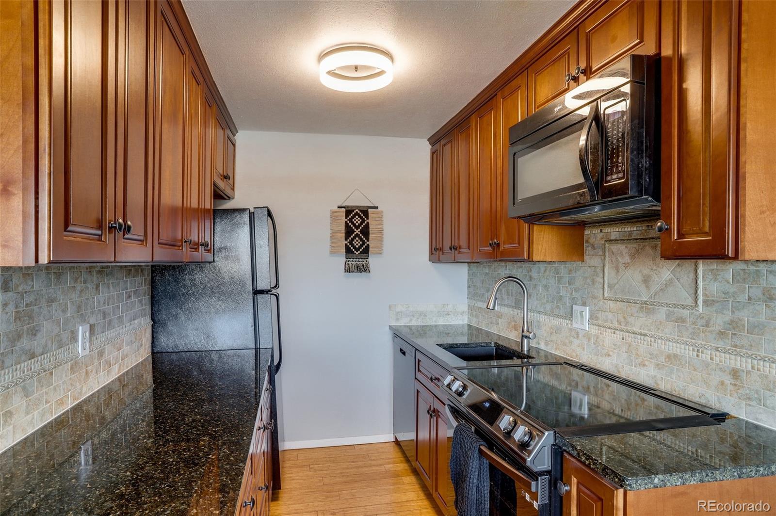 MLS Image #39 for 1270 n marion street 512,denver, Colorado