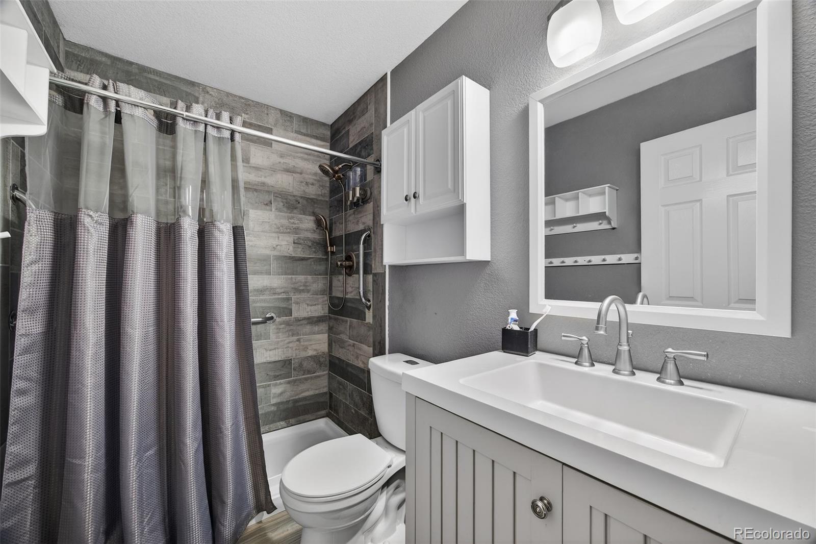 MLS Image #16 for 1904  greenbriar court,johnstown, Colorado