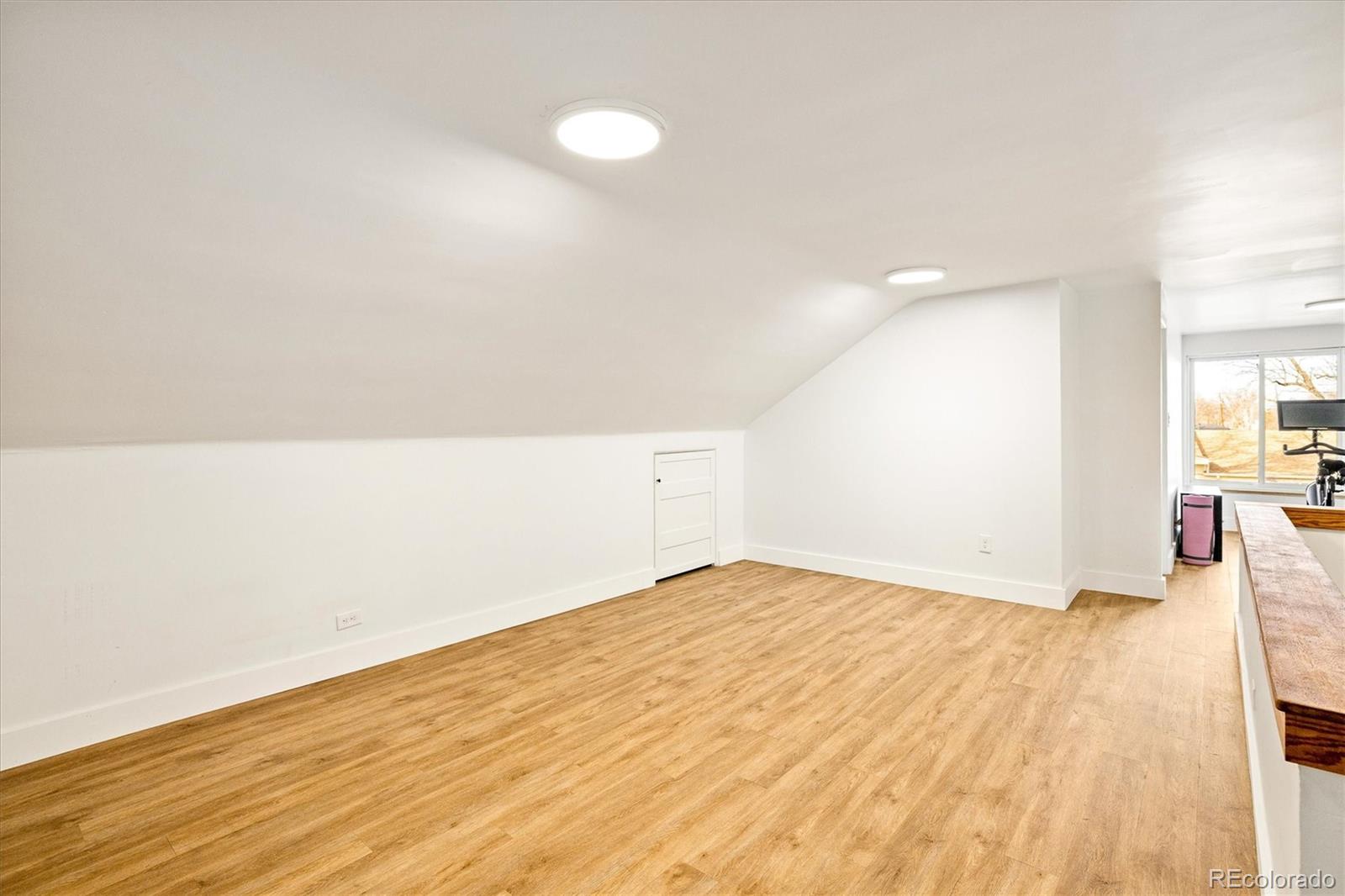 MLS Image #29 for 2250 n monaco parkway,denver, Colorado