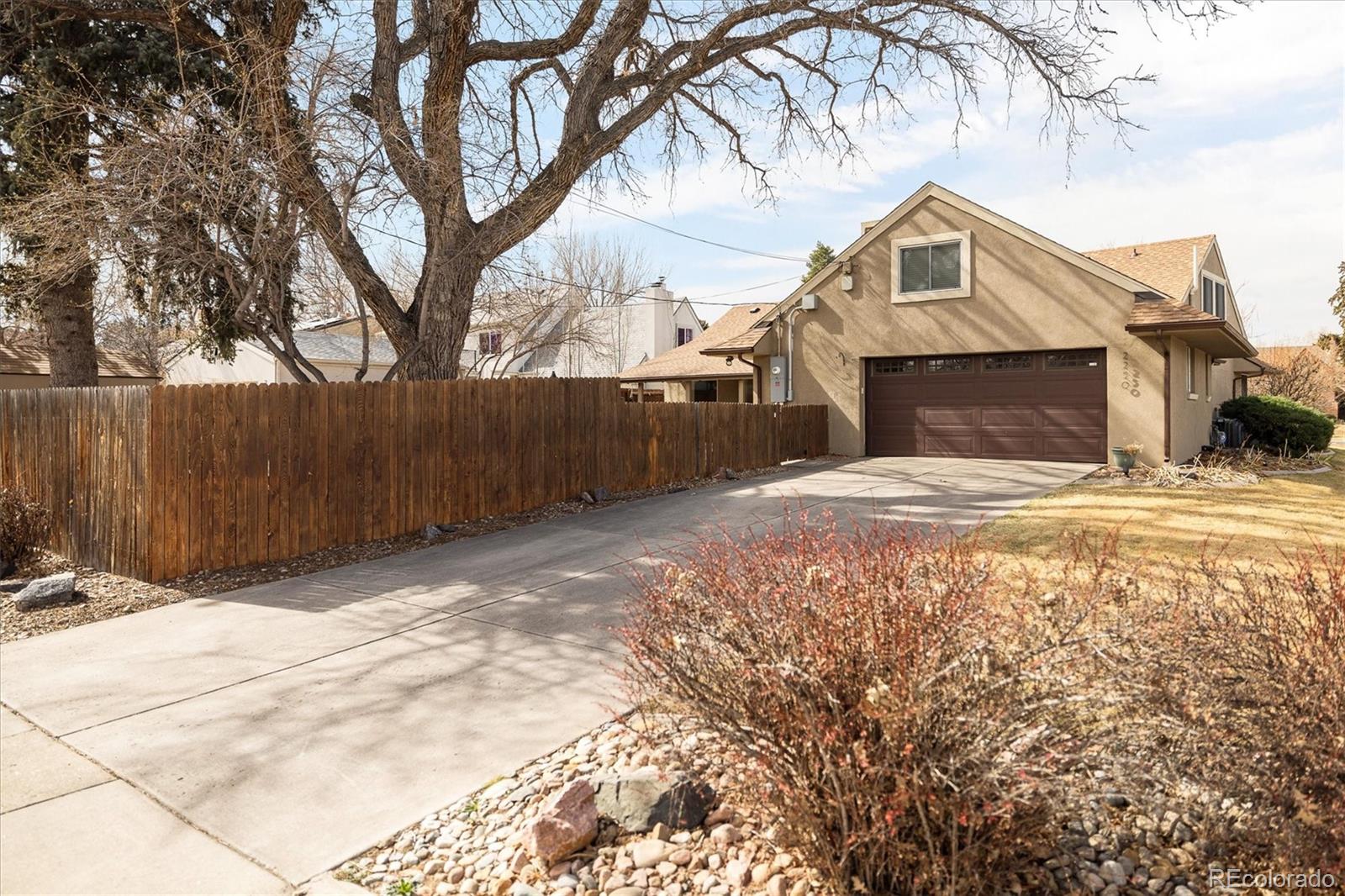 MLS Image #3 for 2250 n monaco parkway,denver, Colorado