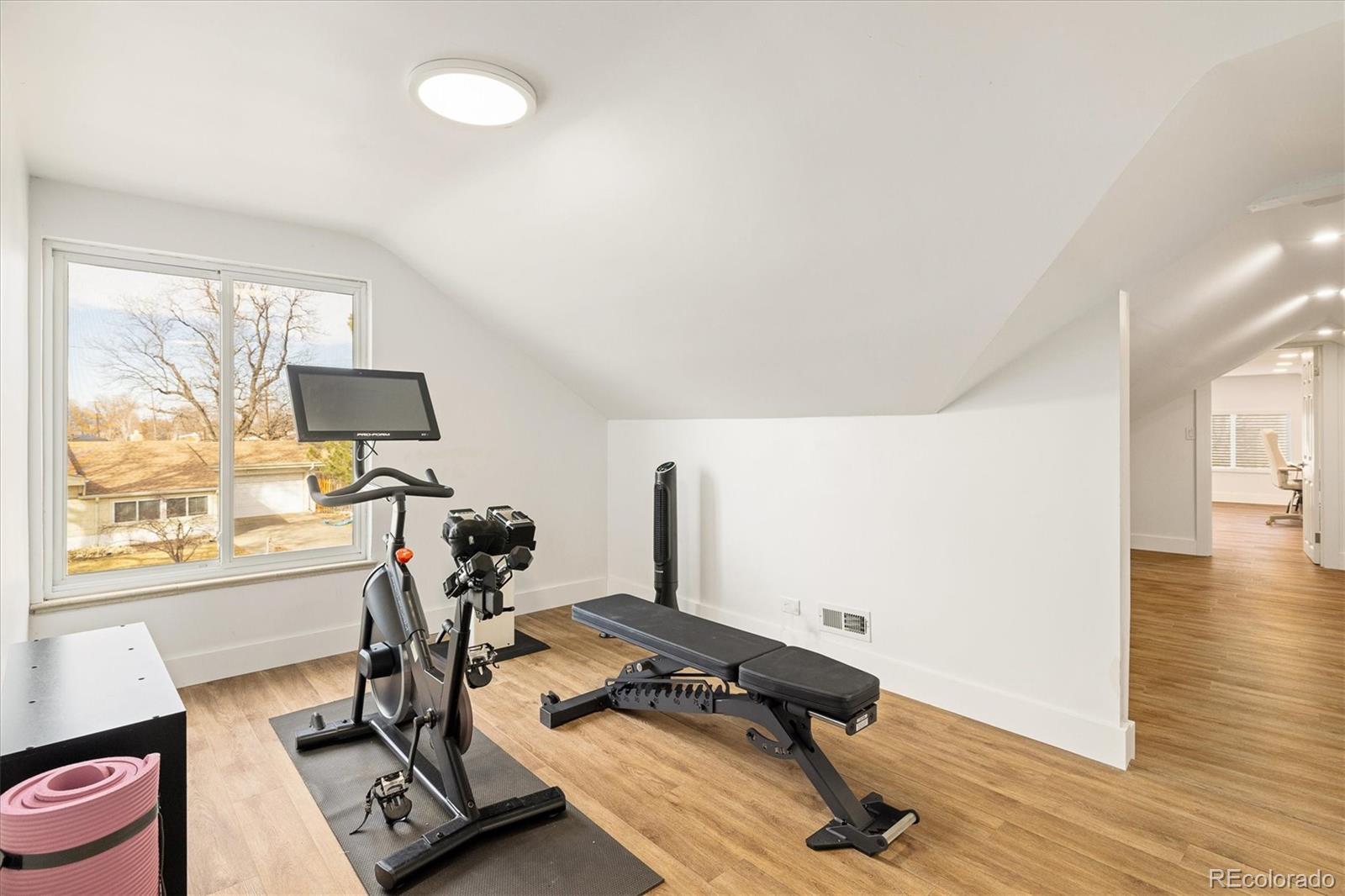 MLS Image #32 for 2250 n monaco parkway,denver, Colorado
