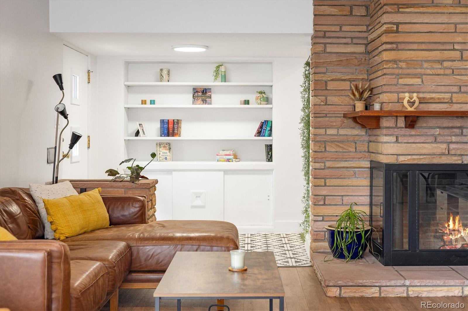 MLS Image #9 for 2250 n monaco parkway,denver, Colorado