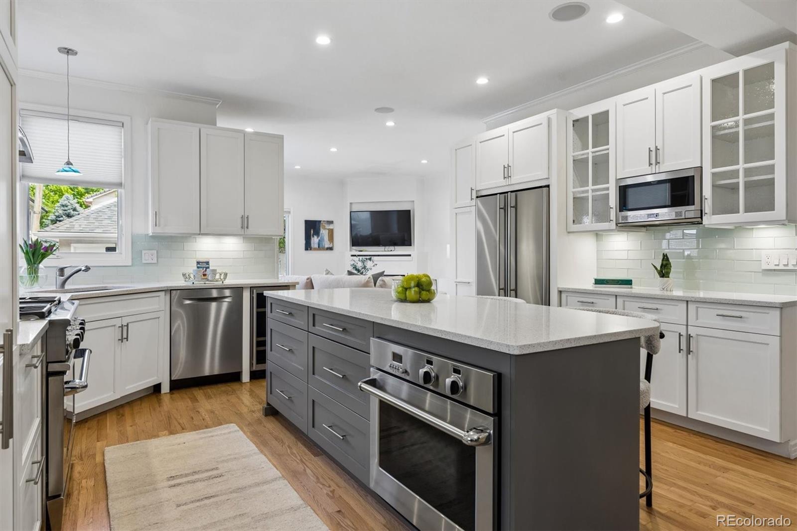 MLS Image #10 for 56 s monroe street,denver, Colorado