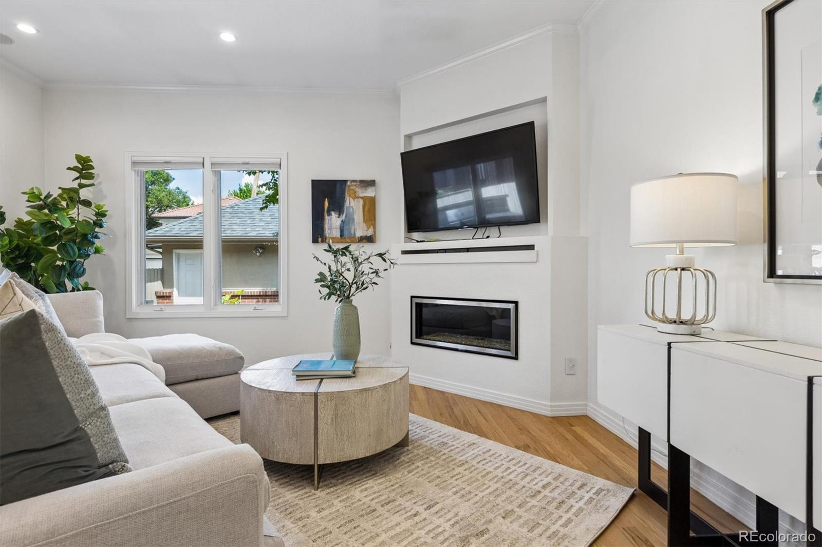MLS Image #11 for 56 s monroe street,denver, Colorado
