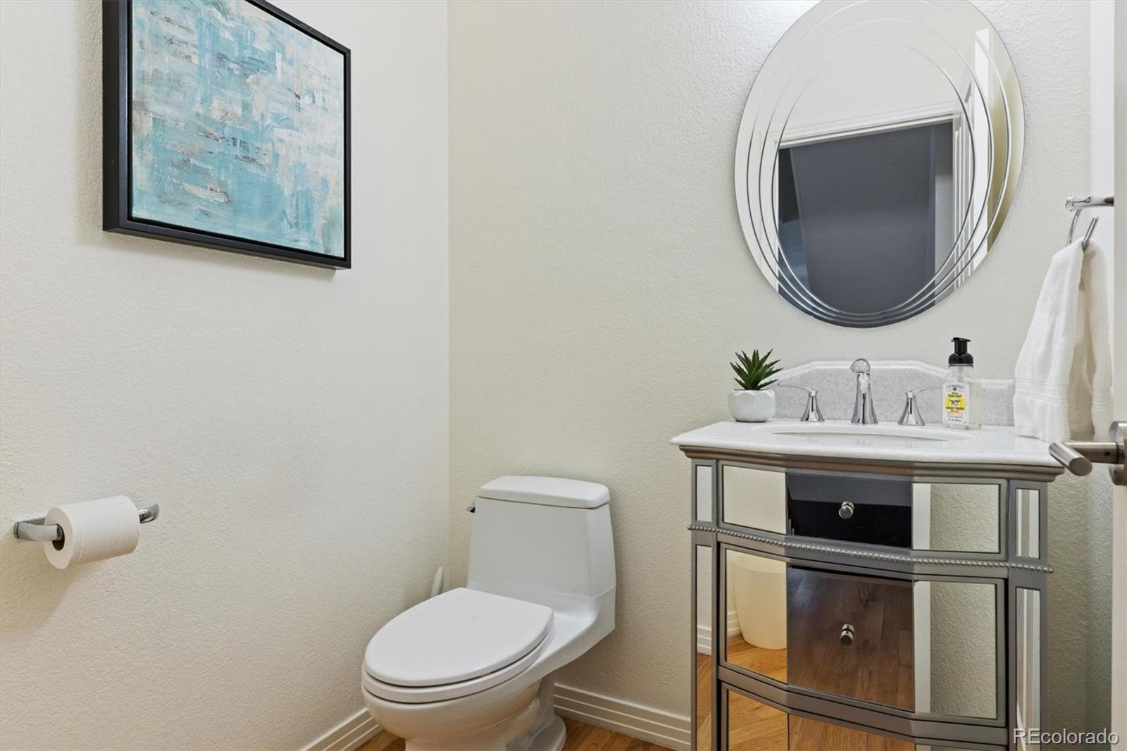 MLS Image #14 for 56 s monroe street,denver, Colorado