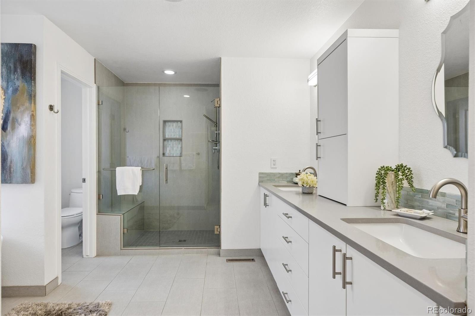 MLS Image #17 for 56 s monroe street,denver, Colorado