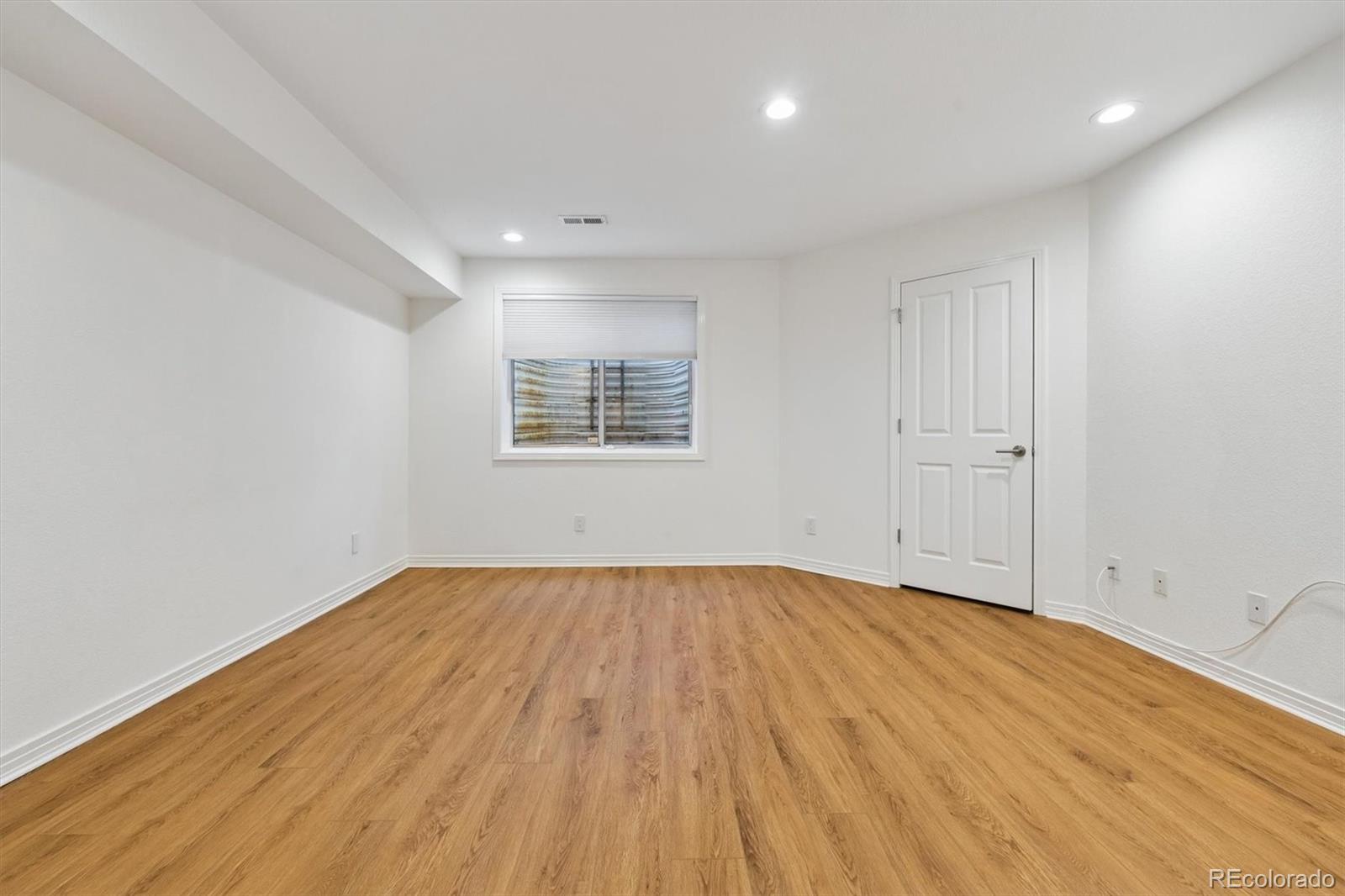 MLS Image #25 for 56 s monroe street,denver, Colorado
