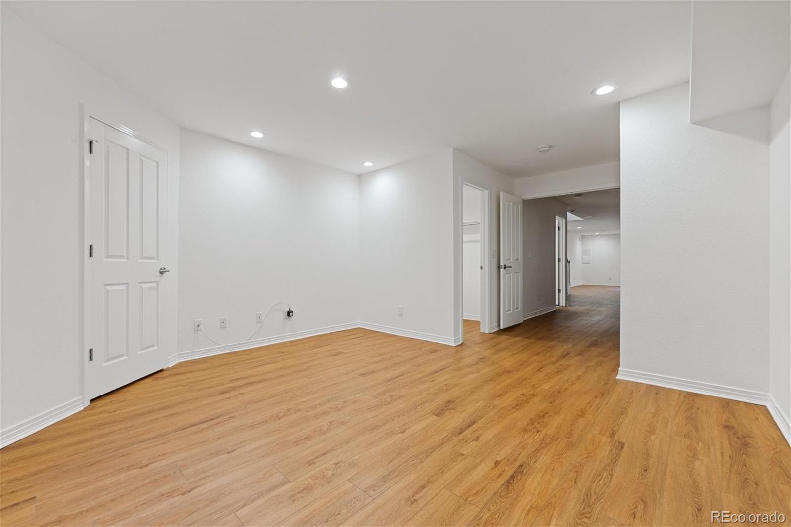 MLS Image #26 for 56 s monroe street,denver, Colorado