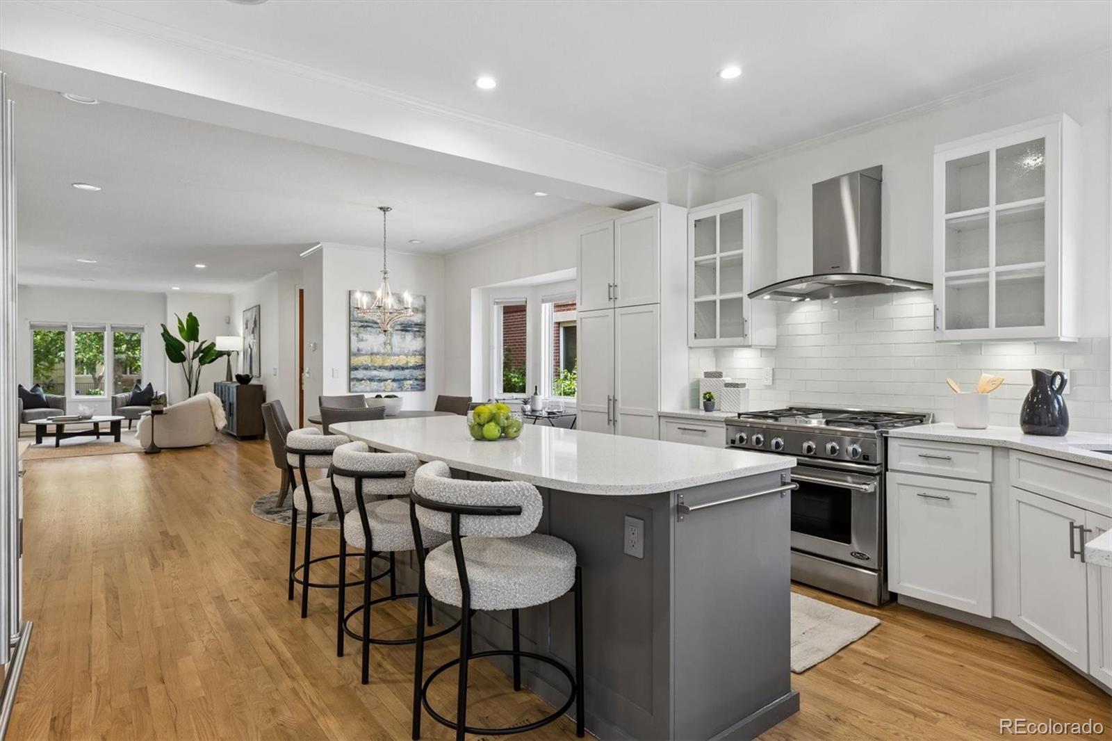 MLS Image #8 for 56 s monroe street,denver, Colorado