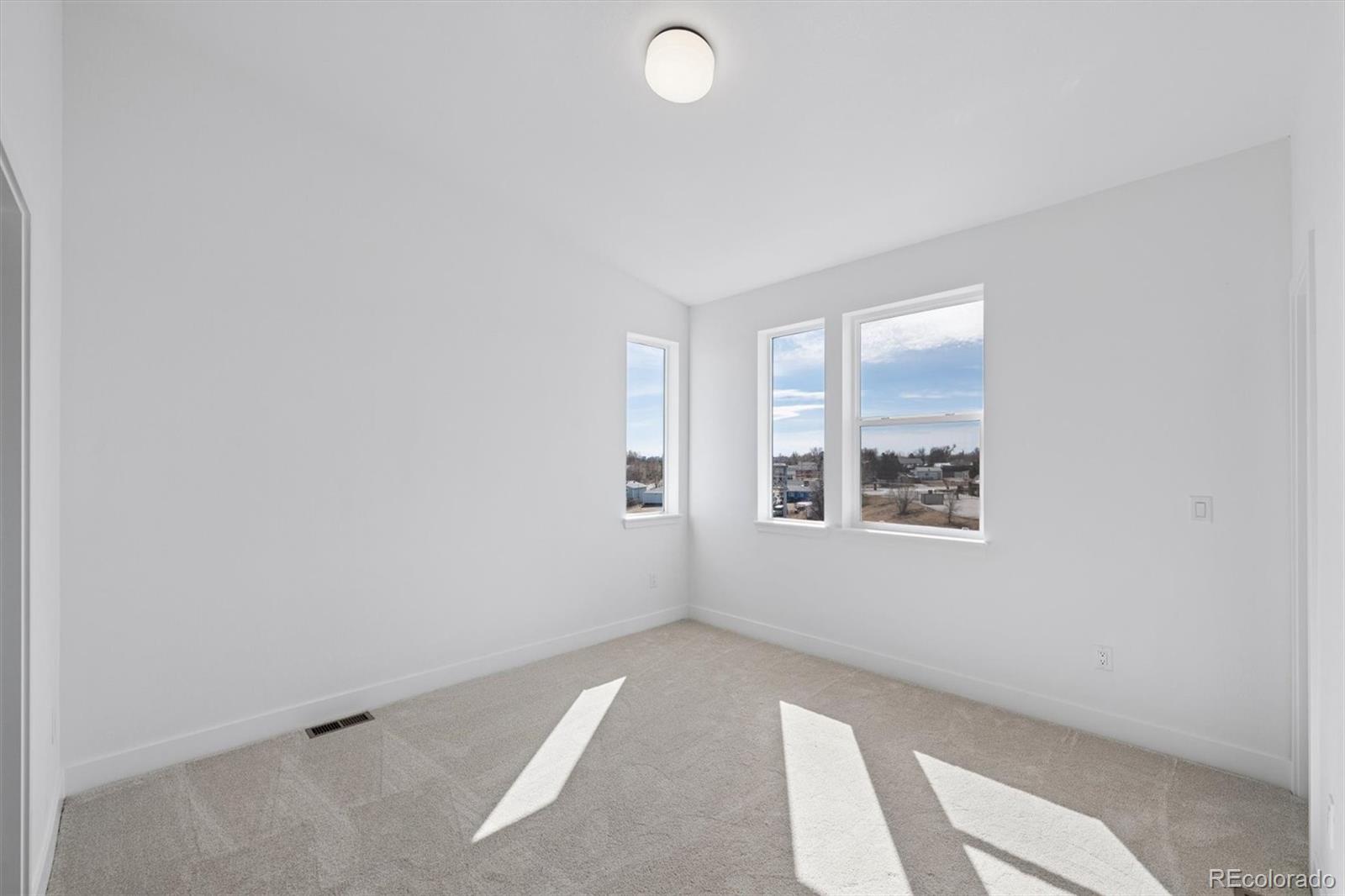 MLS Image #11 for 2720 w 68th avenue,denver, Colorado