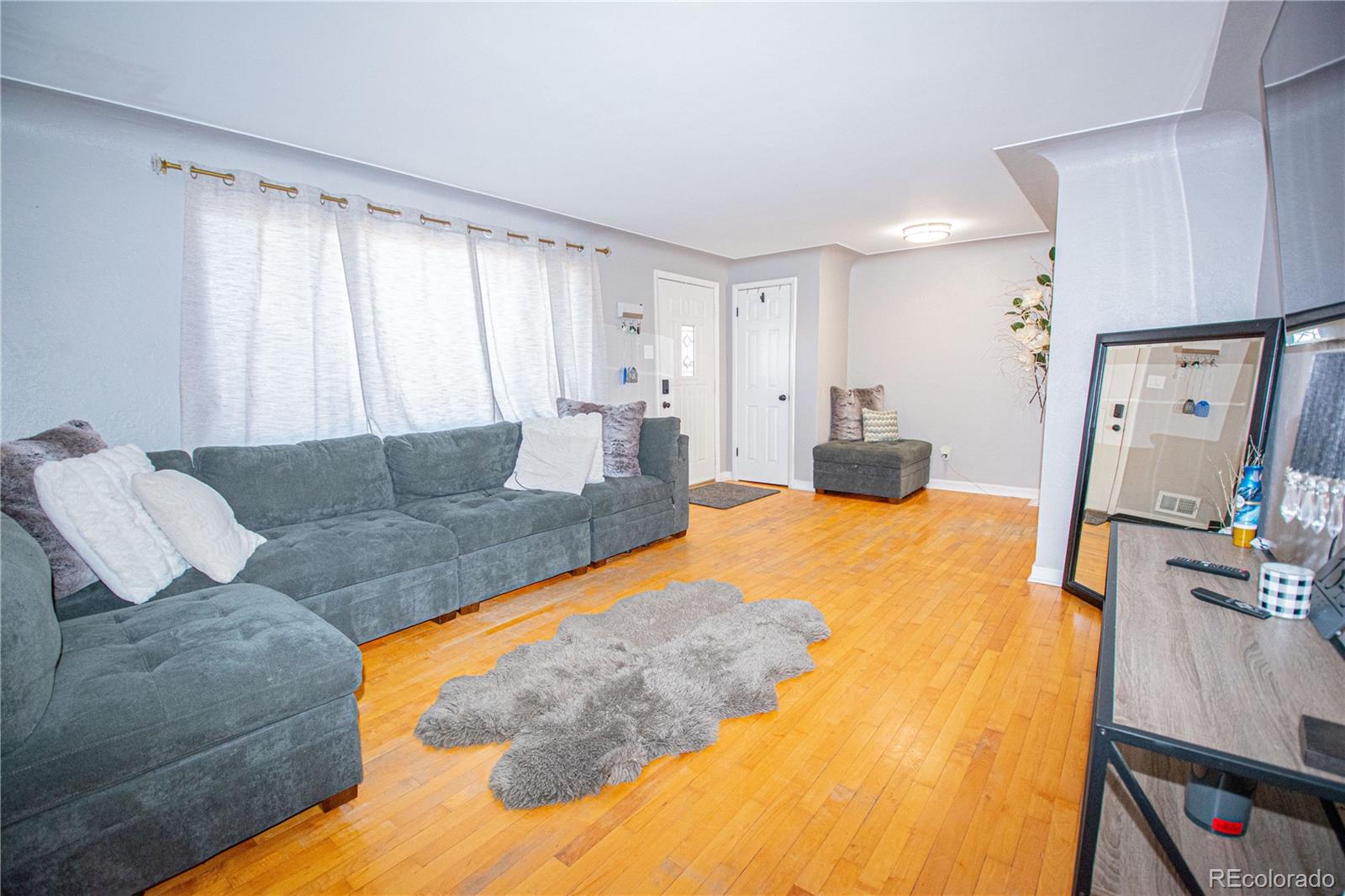 MLS Image #5 for 1543 s benton street,lakewood, Colorado