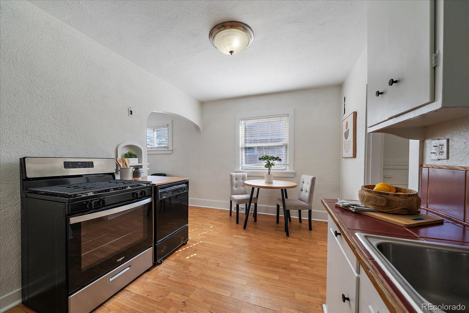 MLS Image #9 for 2345 s williams street,denver, Colorado