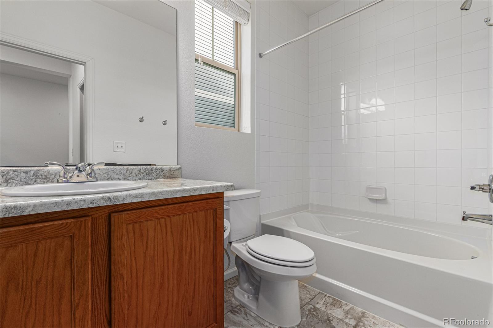 MLS Image #10 for 10536  racine way,commerce city, Colorado
