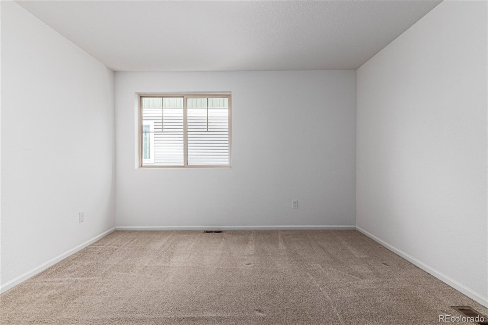 MLS Image #15 for 10536  racine way,commerce city, Colorado