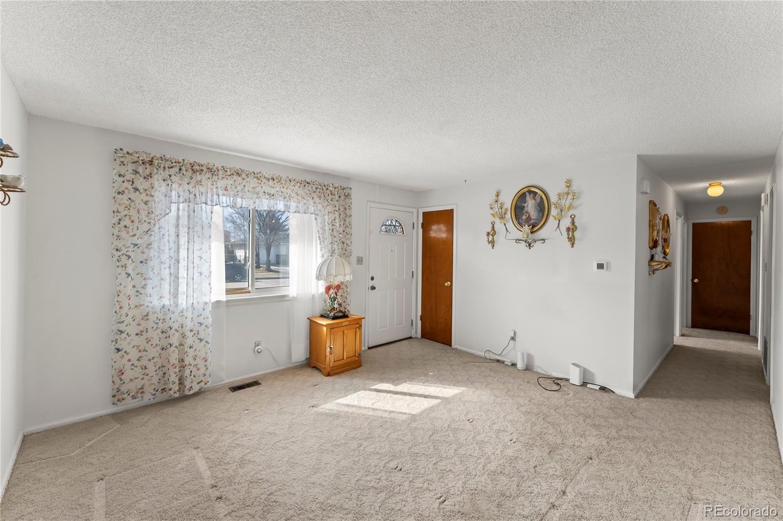 MLS Image #2 for 3908  shelley avenue,colorado springs, Colorado