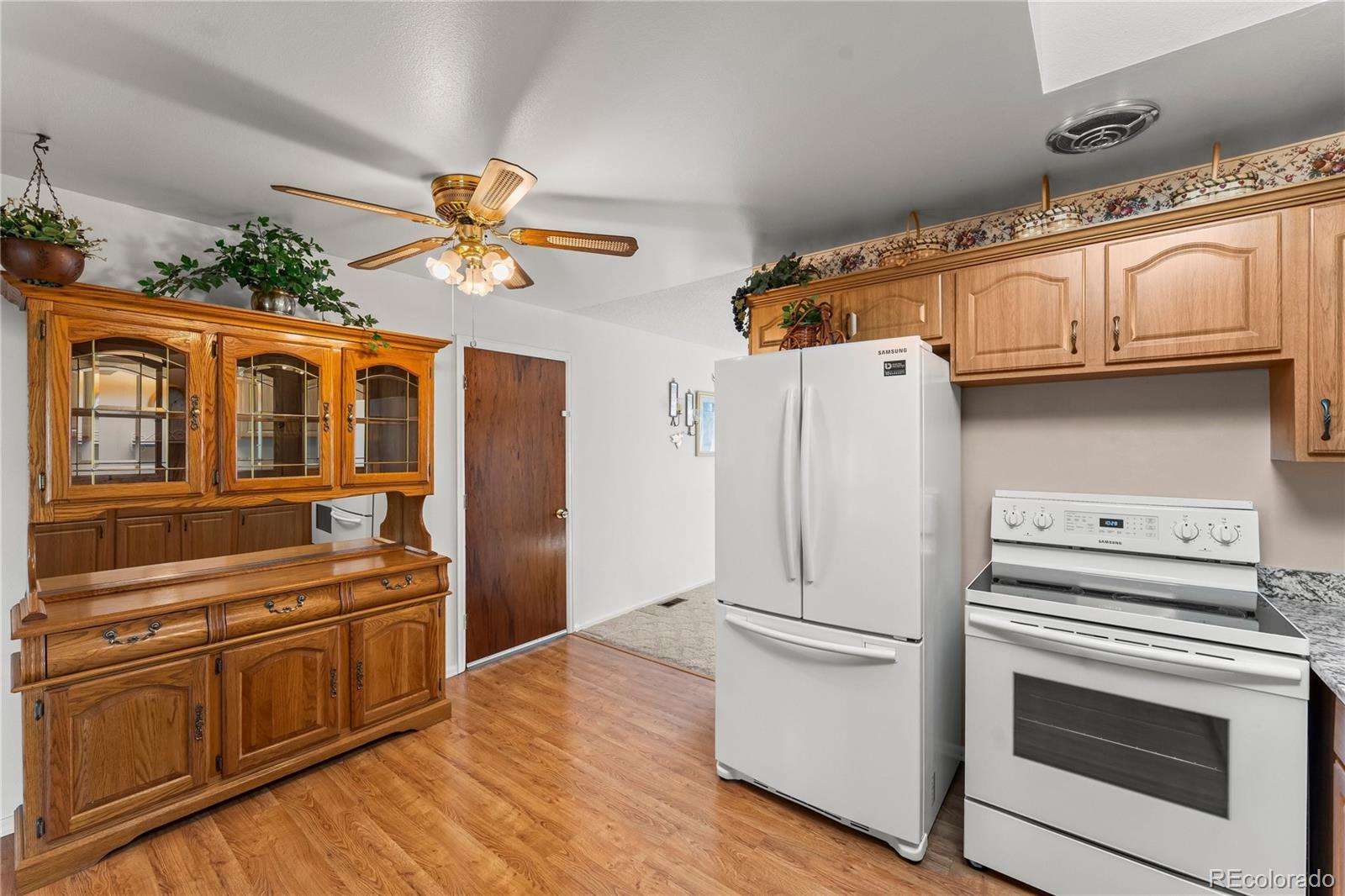 MLS Image #7 for 3908  shelley avenue,colorado springs, Colorado
