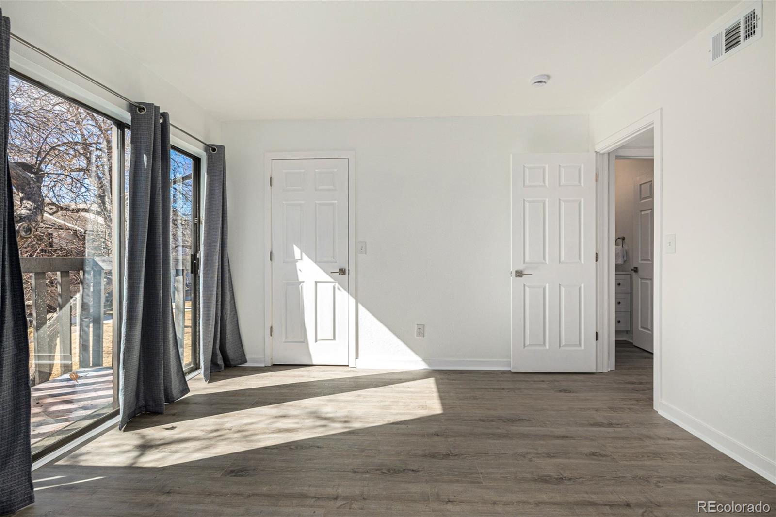 MLS Image #17 for 3550 s harlan street,denver, Colorado