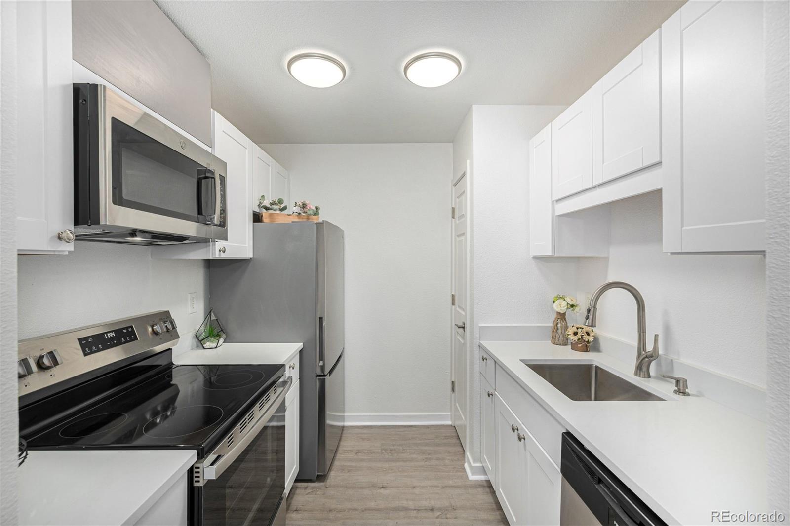 MLS Image #2 for 3550 s harlan street,denver, Colorado