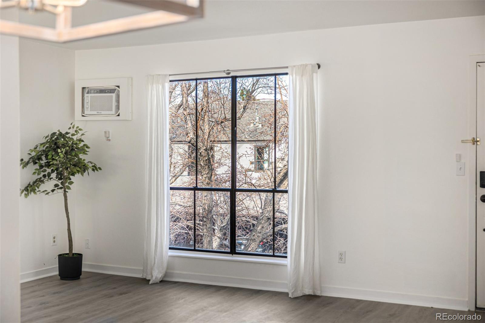 MLS Image #8 for 3550 s harlan street,denver, Colorado