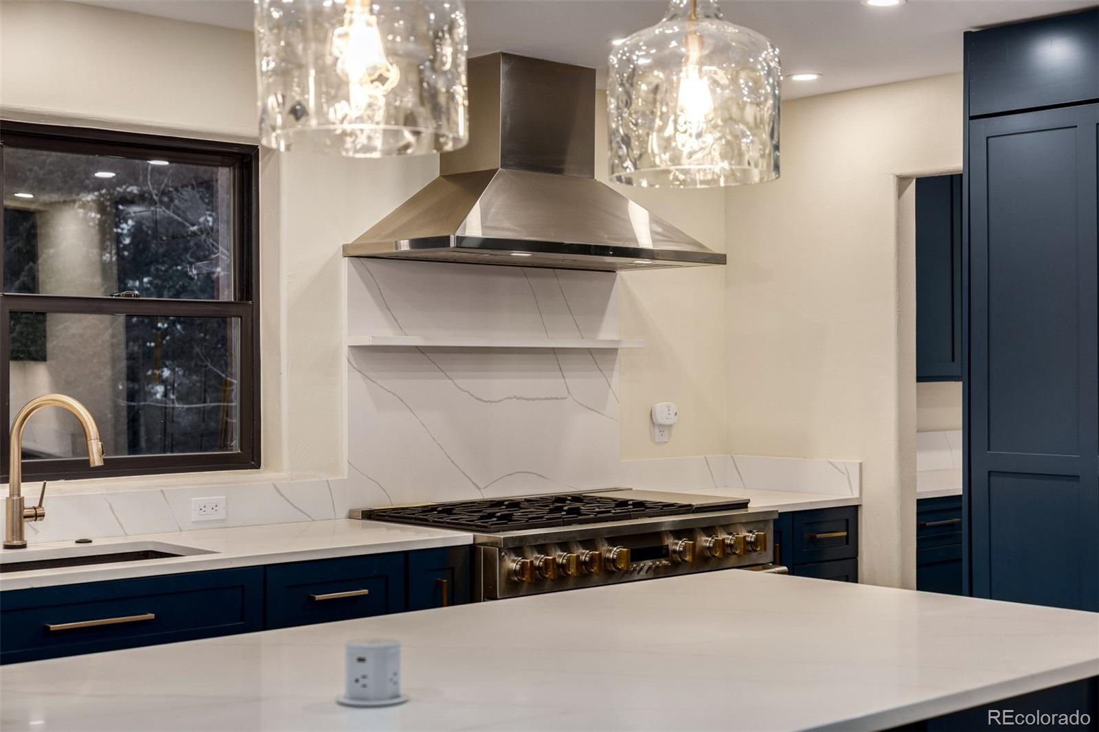 MLS Image #8 for 205  loop drive,georgetown, Colorado