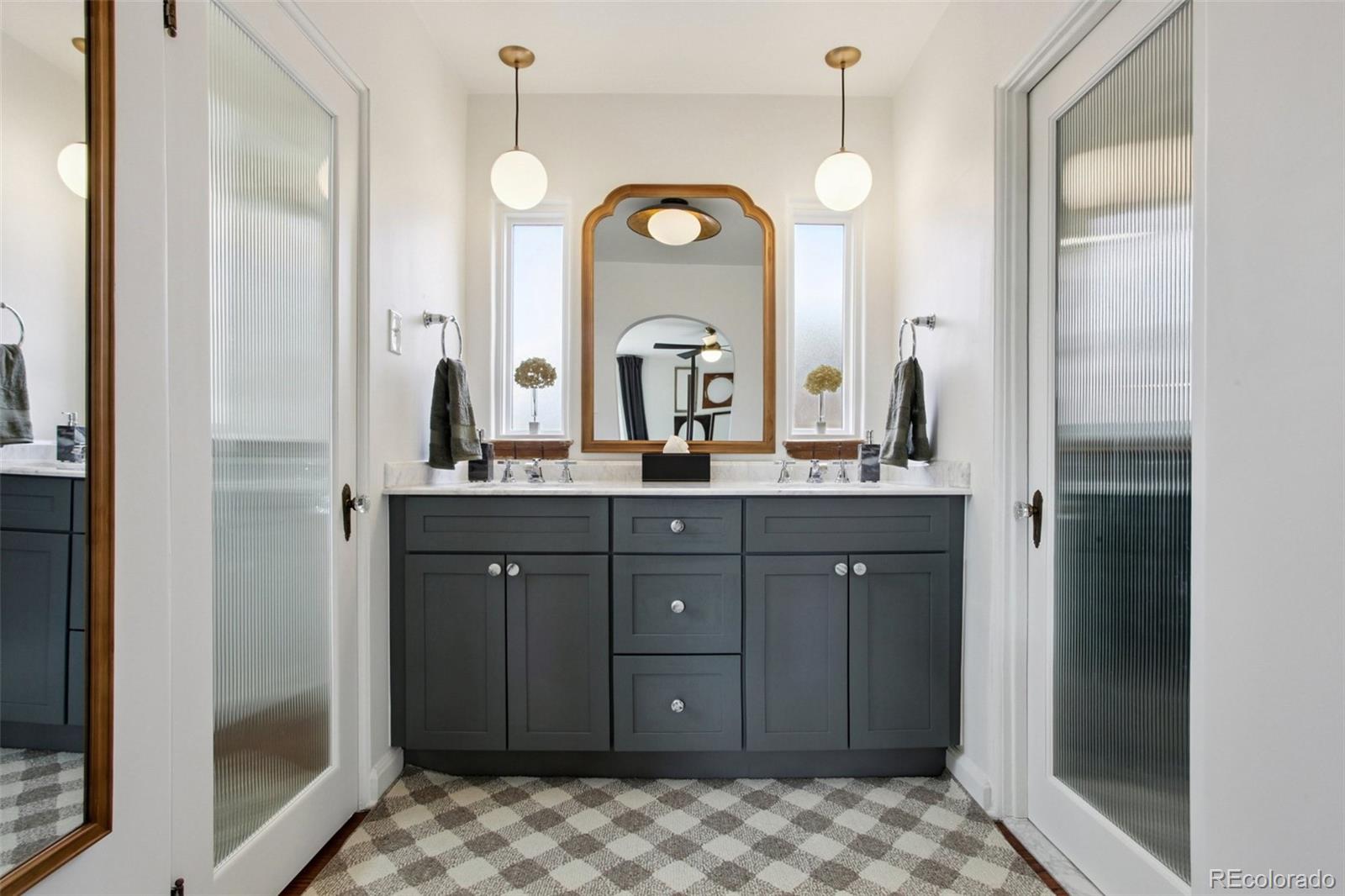 MLS Image #19 for 1521  monaco parkway,denver, Colorado