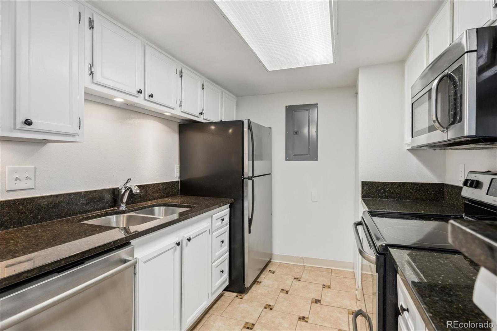 MLS Image #5 for 13230 e jewell avenue,aurora, Colorado