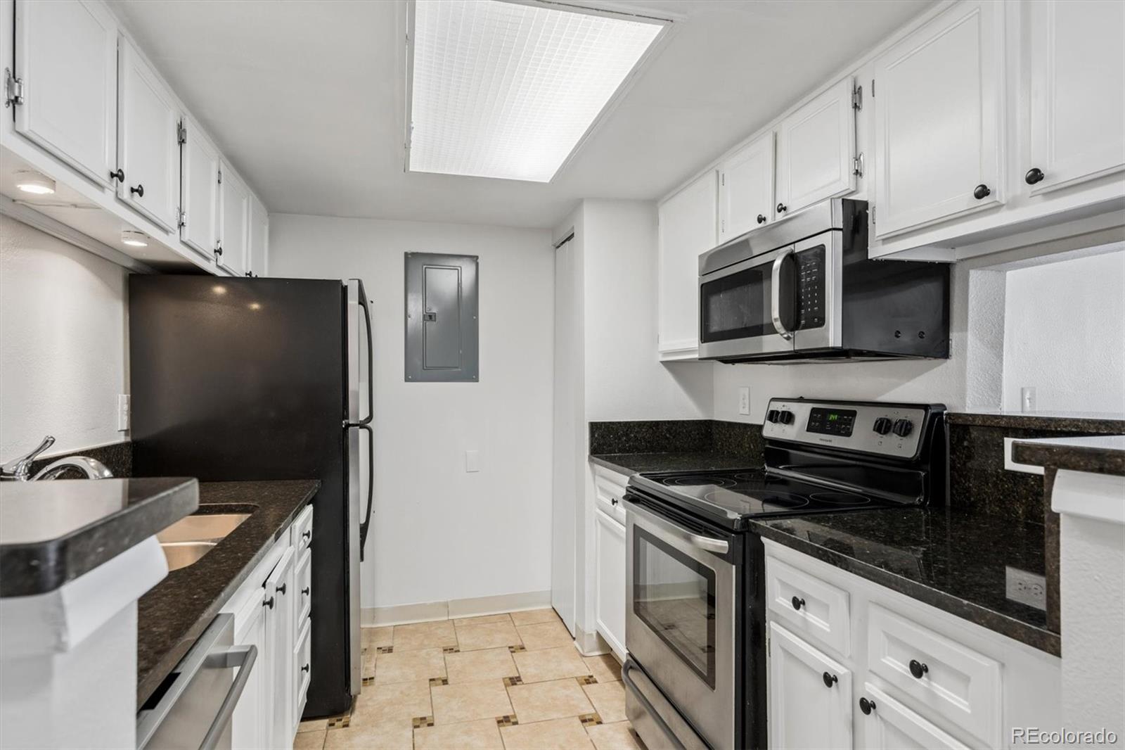 MLS Image #6 for 13230 e jewell avenue,aurora, Colorado
