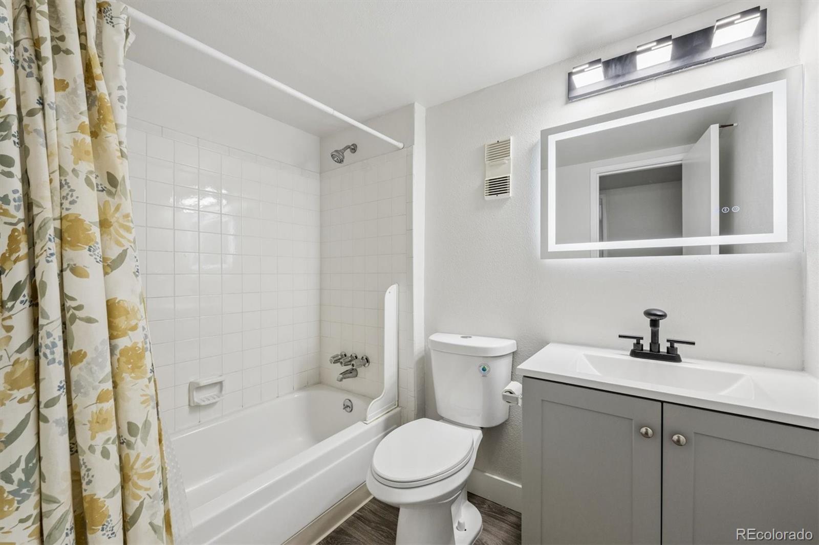 MLS Image #9 for 13230 e jewell avenue,aurora, Colorado