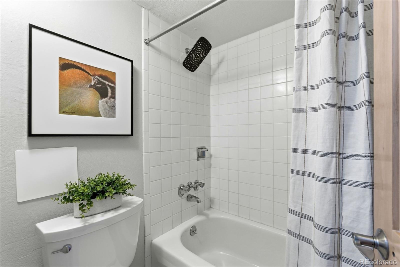 MLS Image #34 for 2  adams street 105,denver, Colorado