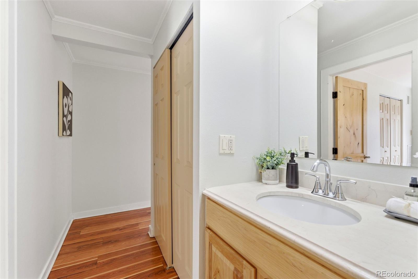 MLS Image #35 for 2  adams street 105,denver, Colorado